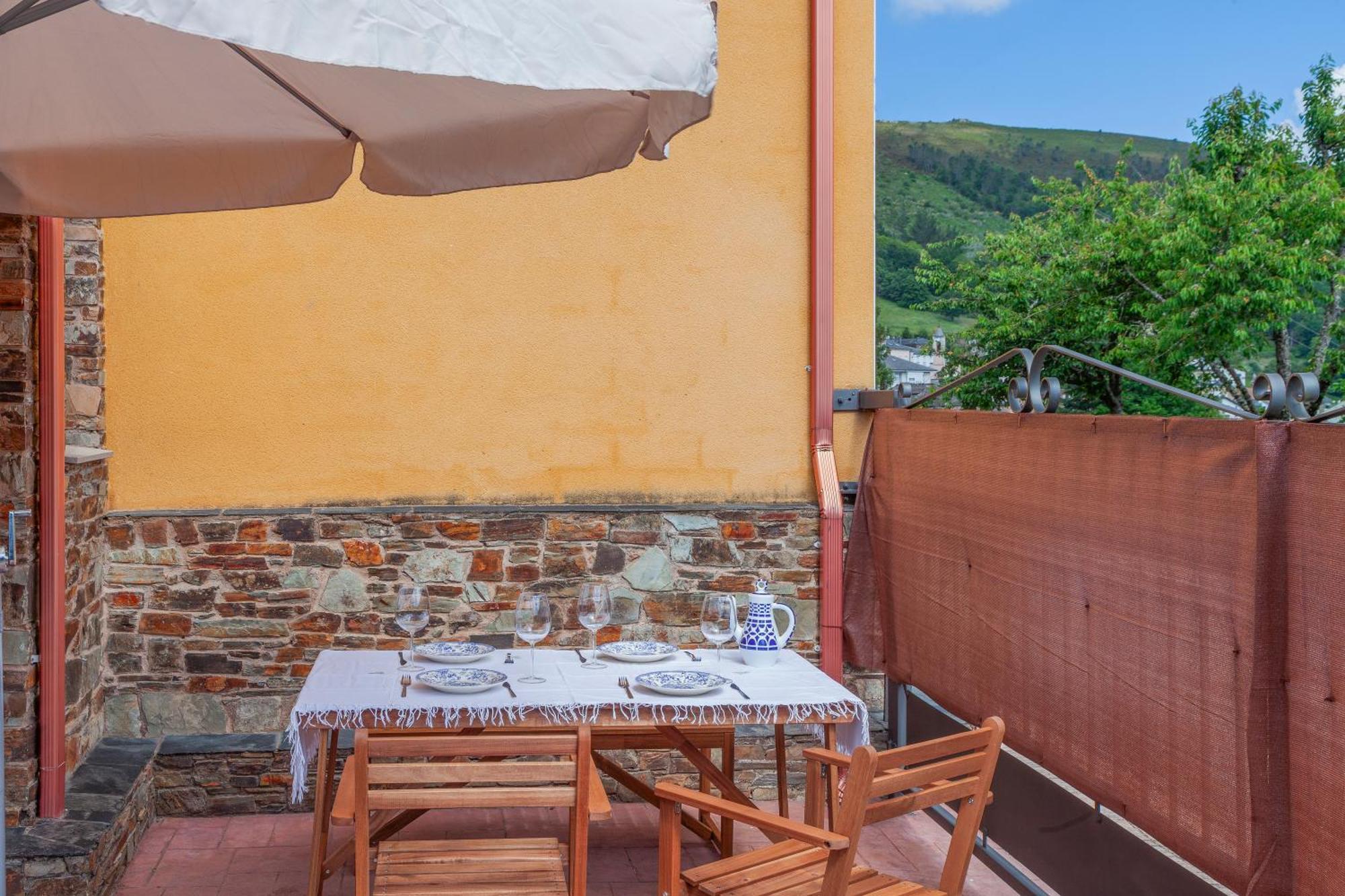 Apartamentos Rurales Tin Turismo Santa Eulalia de Oscos Eksteriør billede